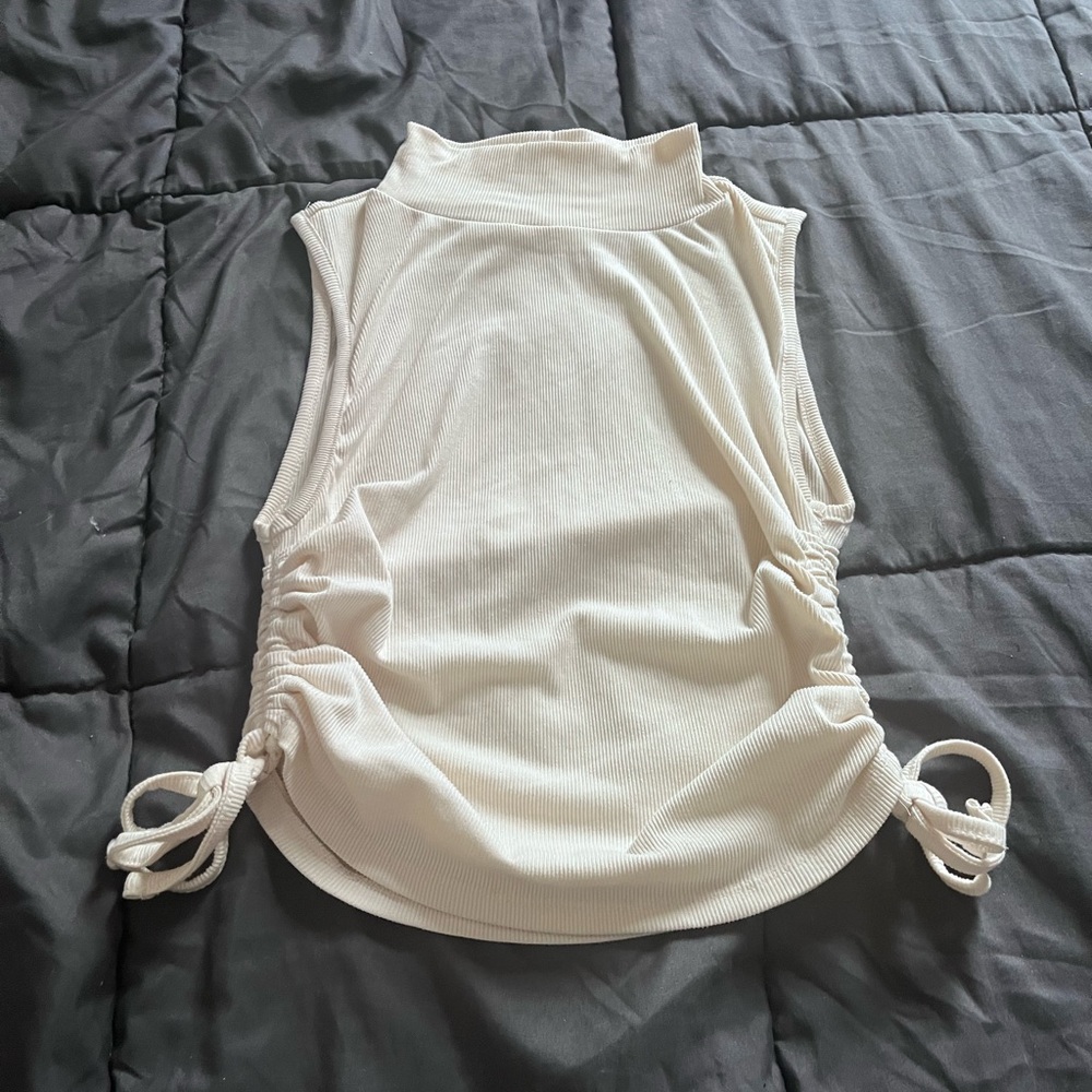 Cropped neck top